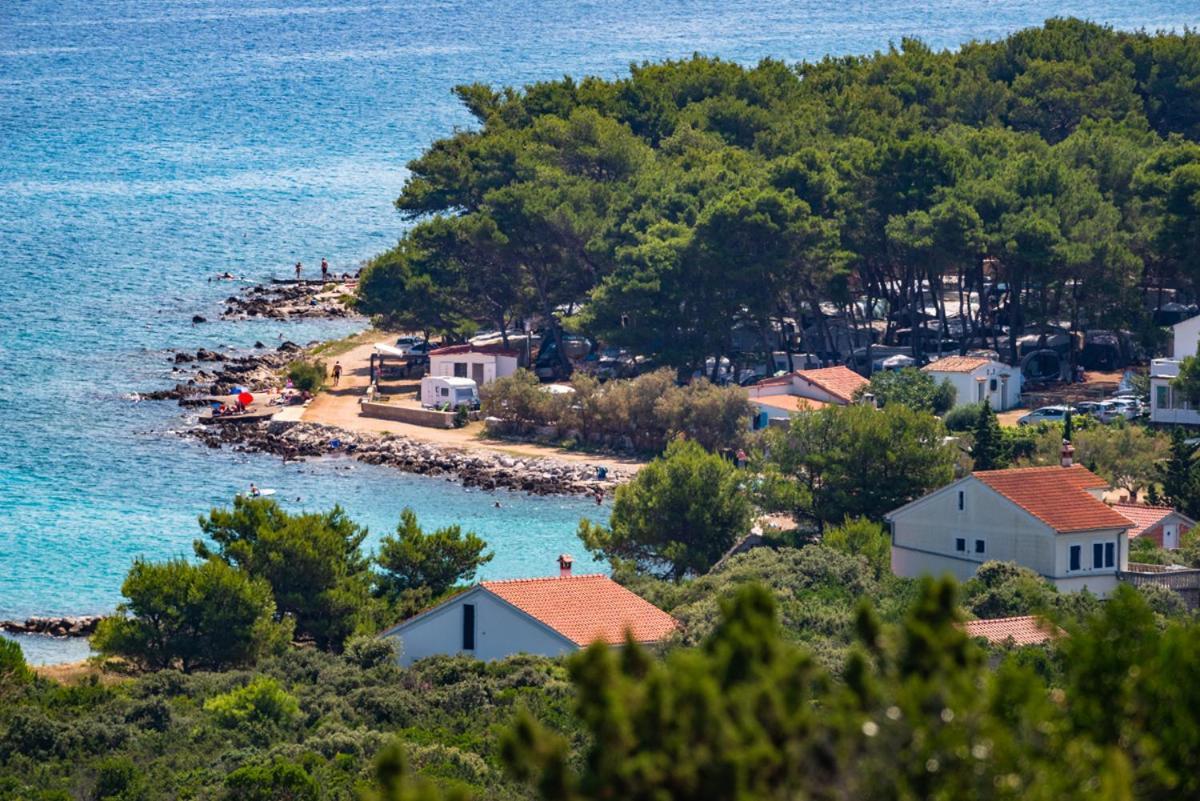 Caravan Near The Sea 2 Ugljan Exterior foto