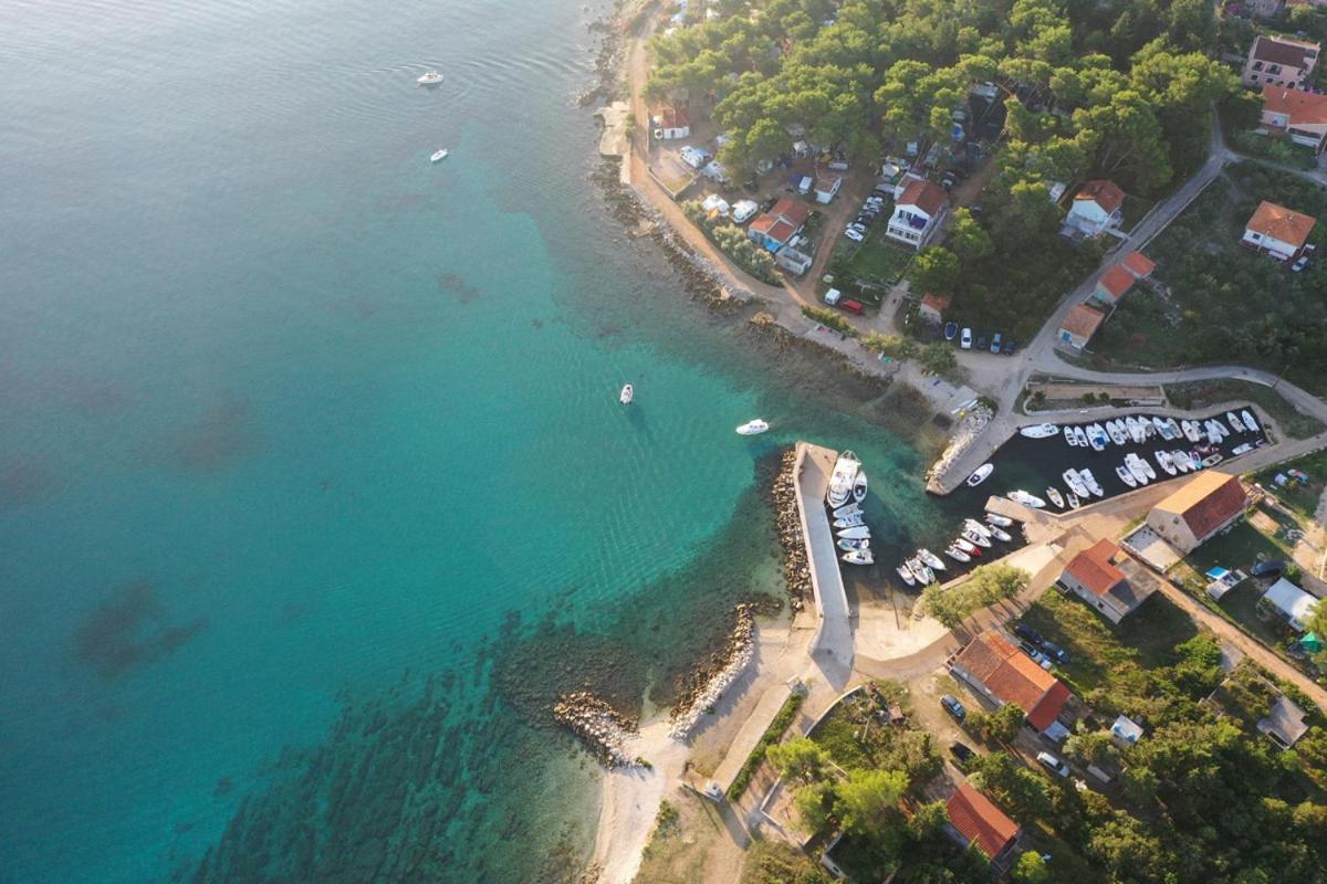 Caravan Near The Sea 2 Ugljan Exterior foto