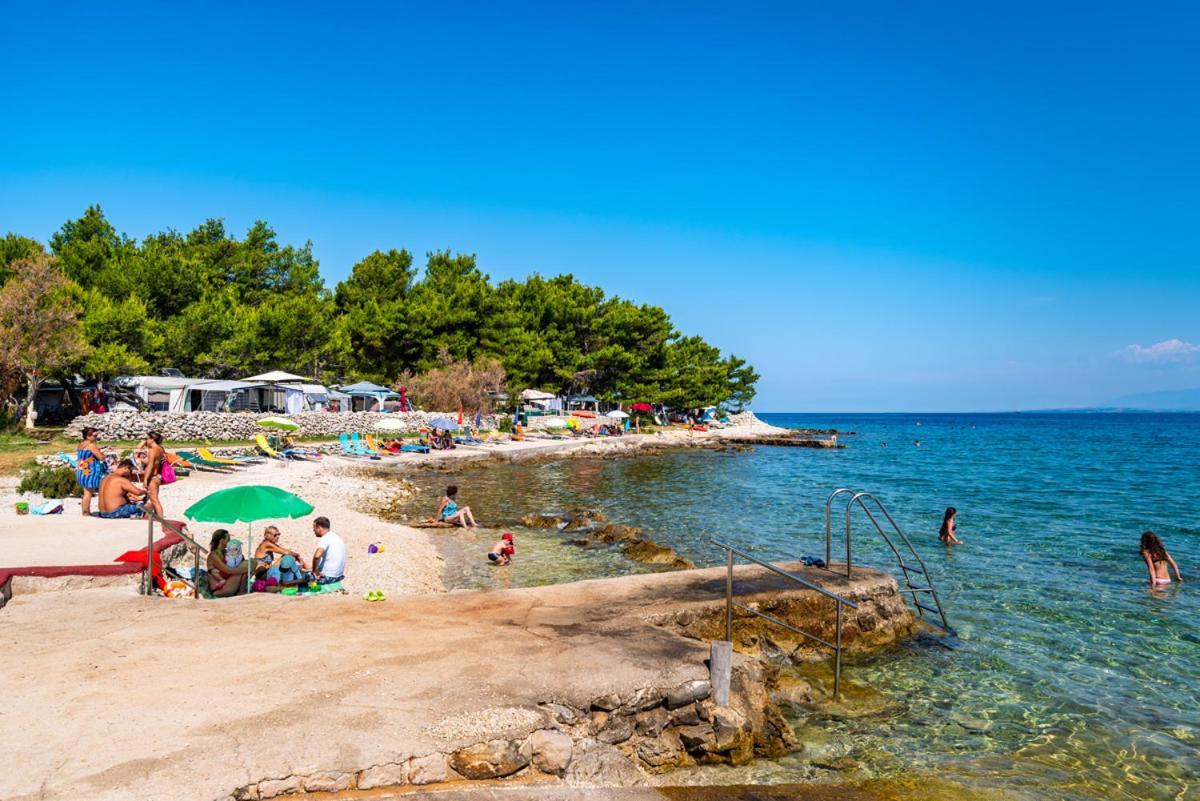 Caravan Near The Sea 2 Ugljan Exterior foto